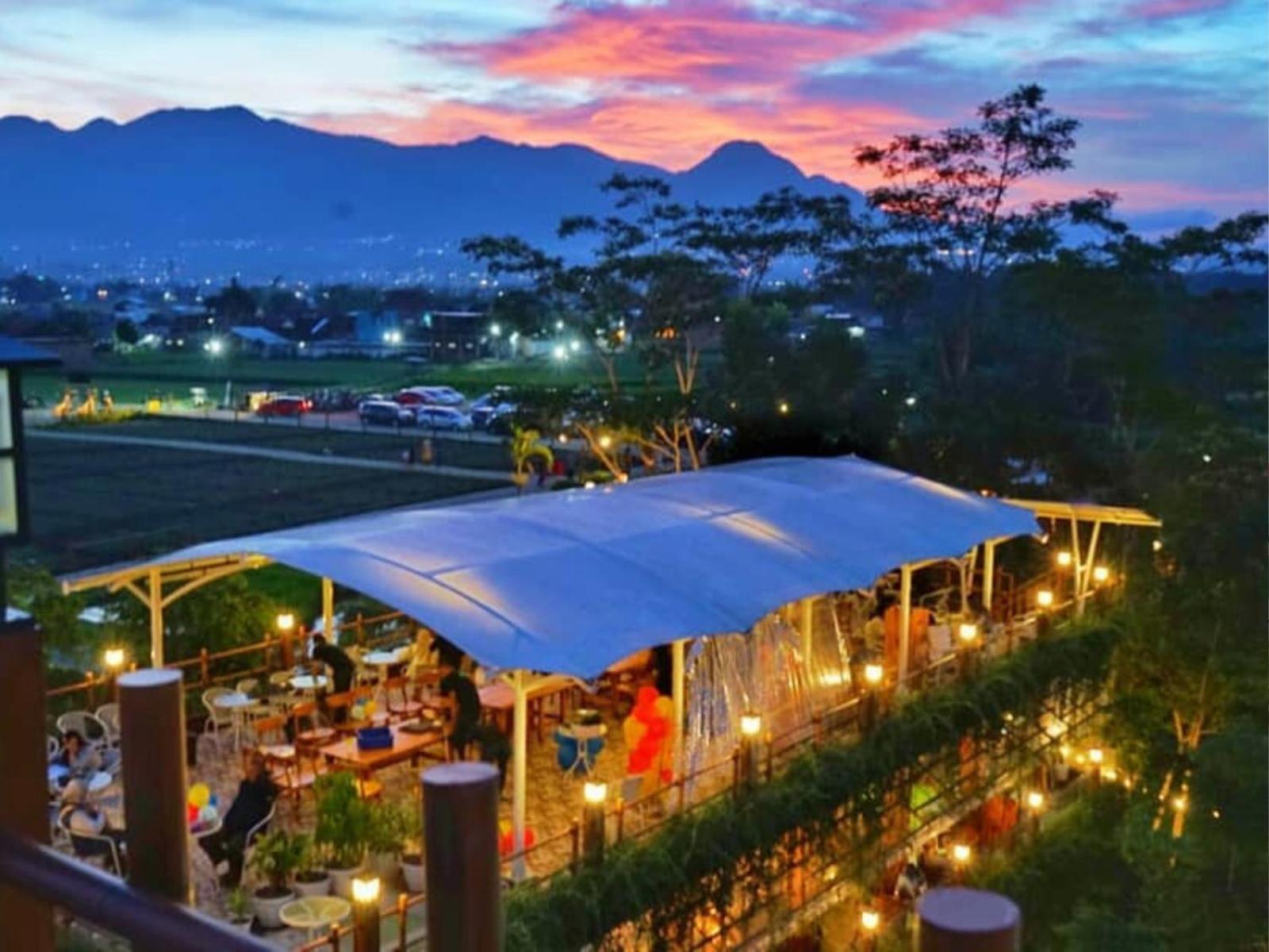 Villa Estetik Di Malang Exterior foto